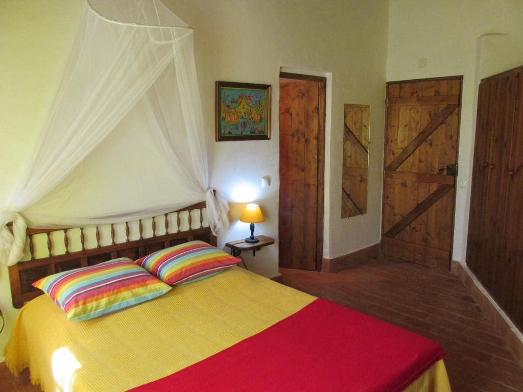 Quinta Dos Valados Bed and Breakfast Querenca Buitenkant foto